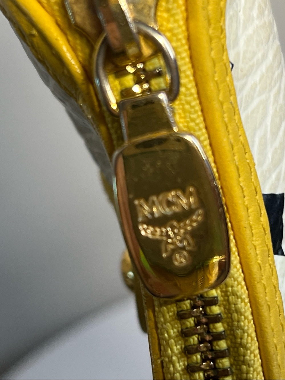 MCM White & Yellow Logo Hobo Shoulder Bag EUC - Picture 7 of 9